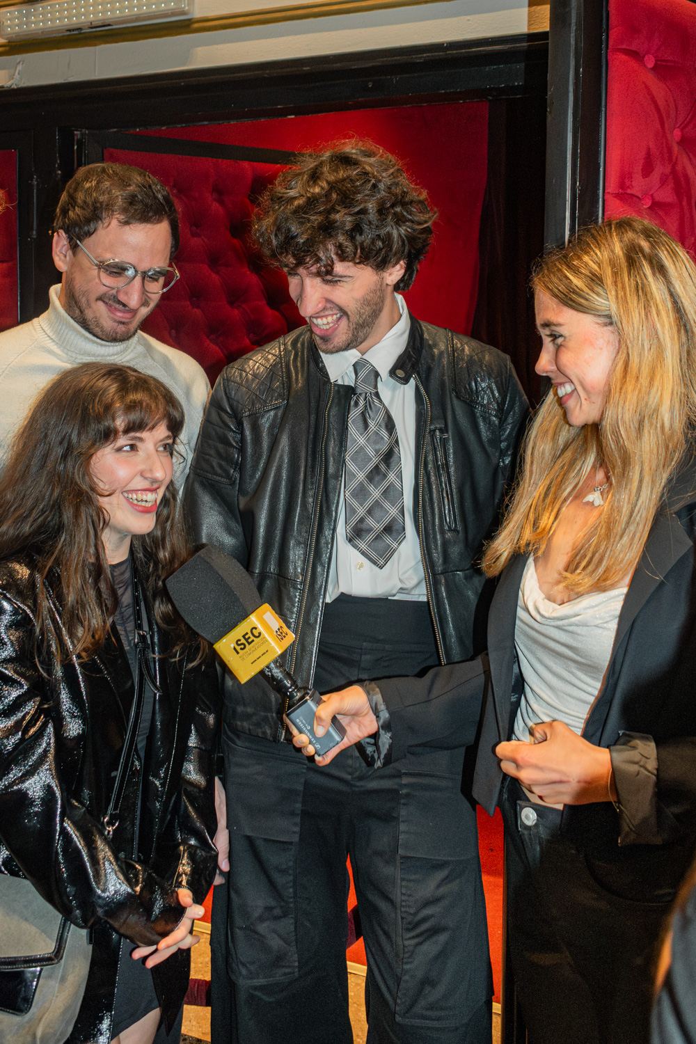 Maia en radio